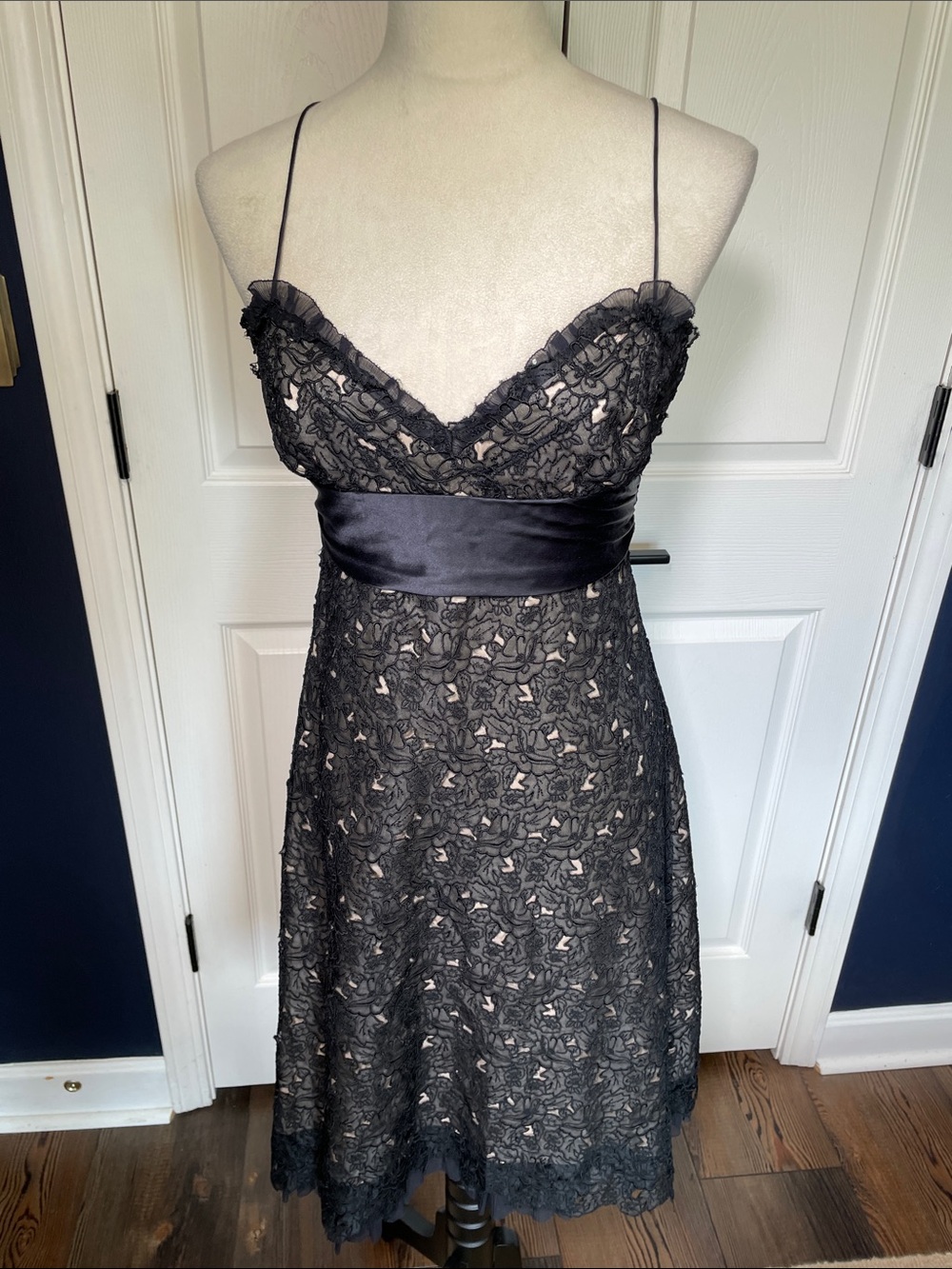 Nicole Miller Collection Black Silk Floral Lace Dress Empire Waist Size Size‎ 6